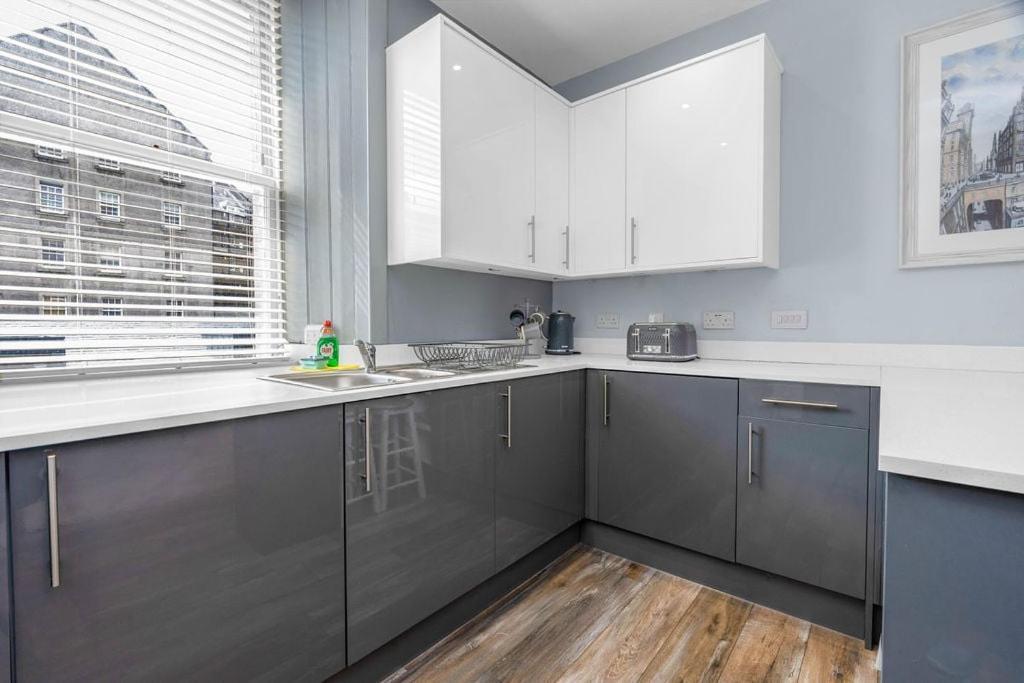 Guestready - Lovely Nest In The Old Town EDI Buitenkant foto